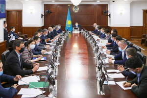 Антикризисный штаб Казахстана проводит заседание. Видео 
