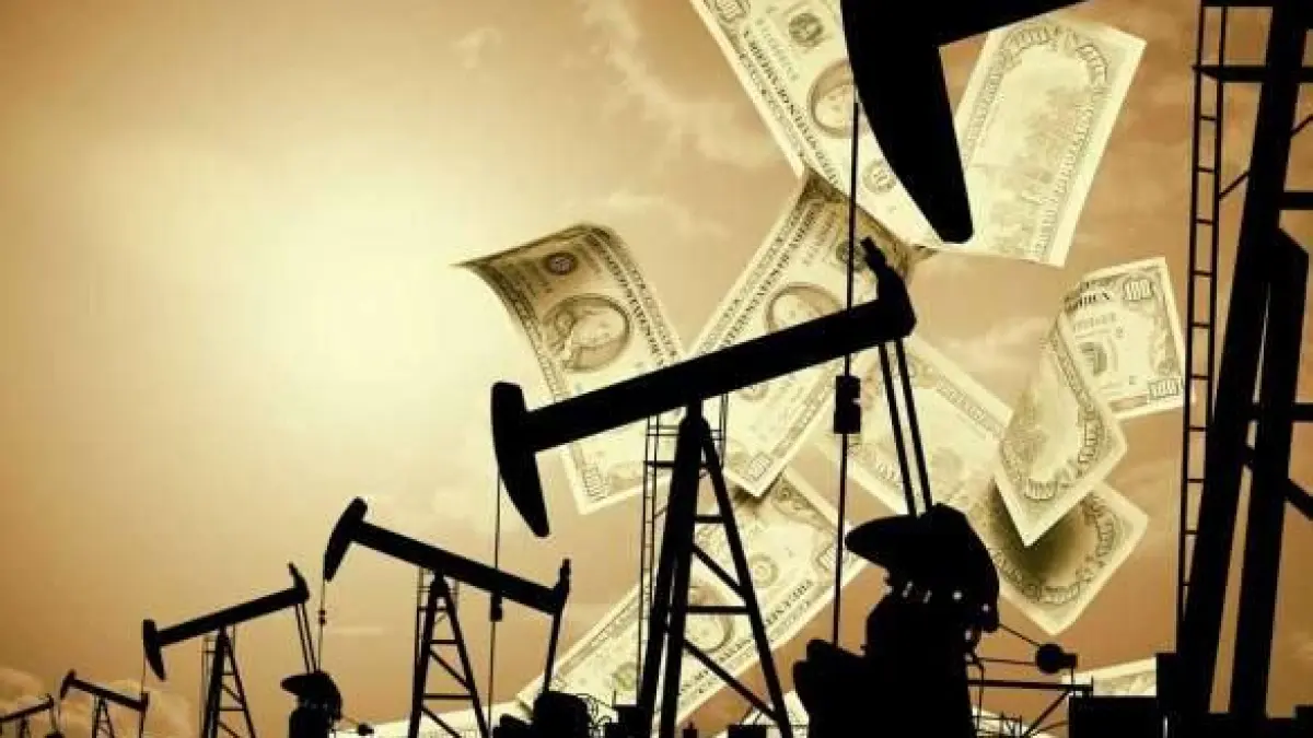 Цена на нефть упадет до 10 долларов за баррель, а цена доллара выросла до 368 тенге