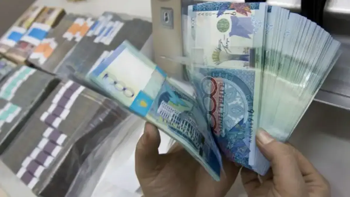 Миллионы за сообщение о взятке получат казахстанцы