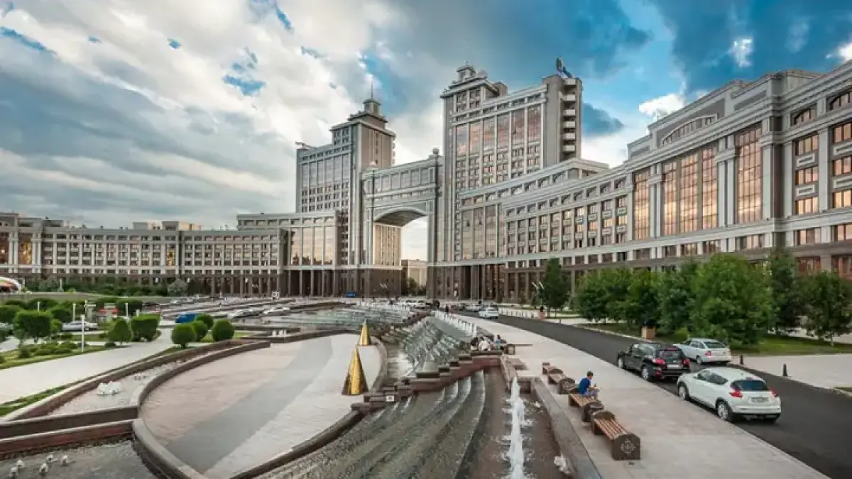 КазМунайГаз сократит число сотрудников на 34%