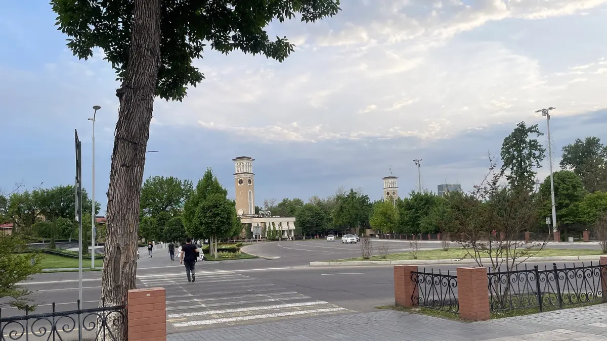 Улица Истикбол в Ташкенте, апрель 2024 года