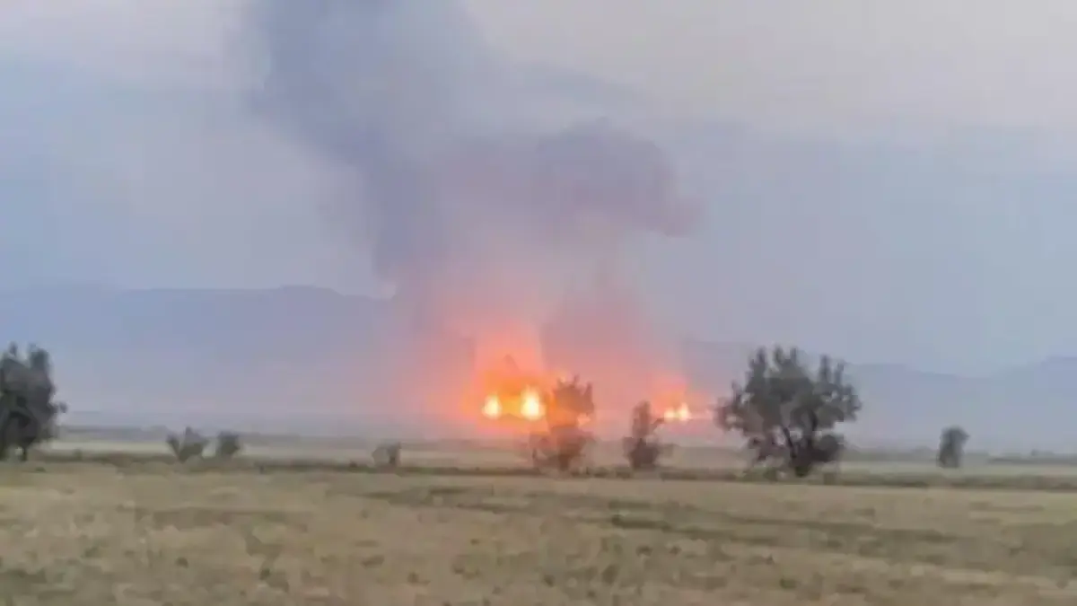 Склад боеприпасов взорвался в Жамбылской области. Видео