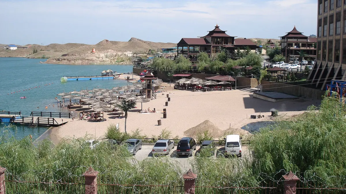 Берег Капшагайского водохранилища