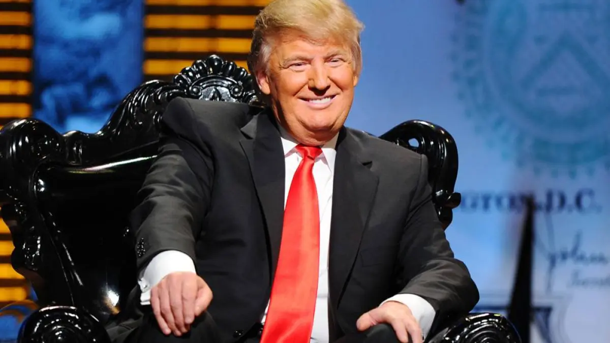 Трамп неглуп. Он гроссмейстер военного шоу