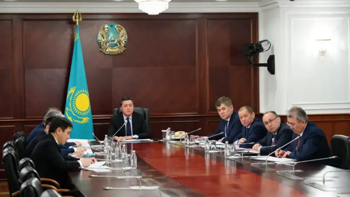 Аскар Мамин поручил всесторонне исследовать причины авиакатастрофы