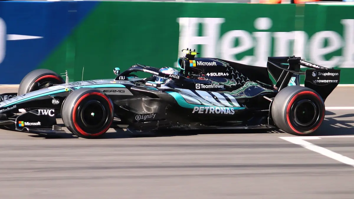 Кими Антонеллидің Mercedes болиді 2026 жылғы Қытай Гран-приінде