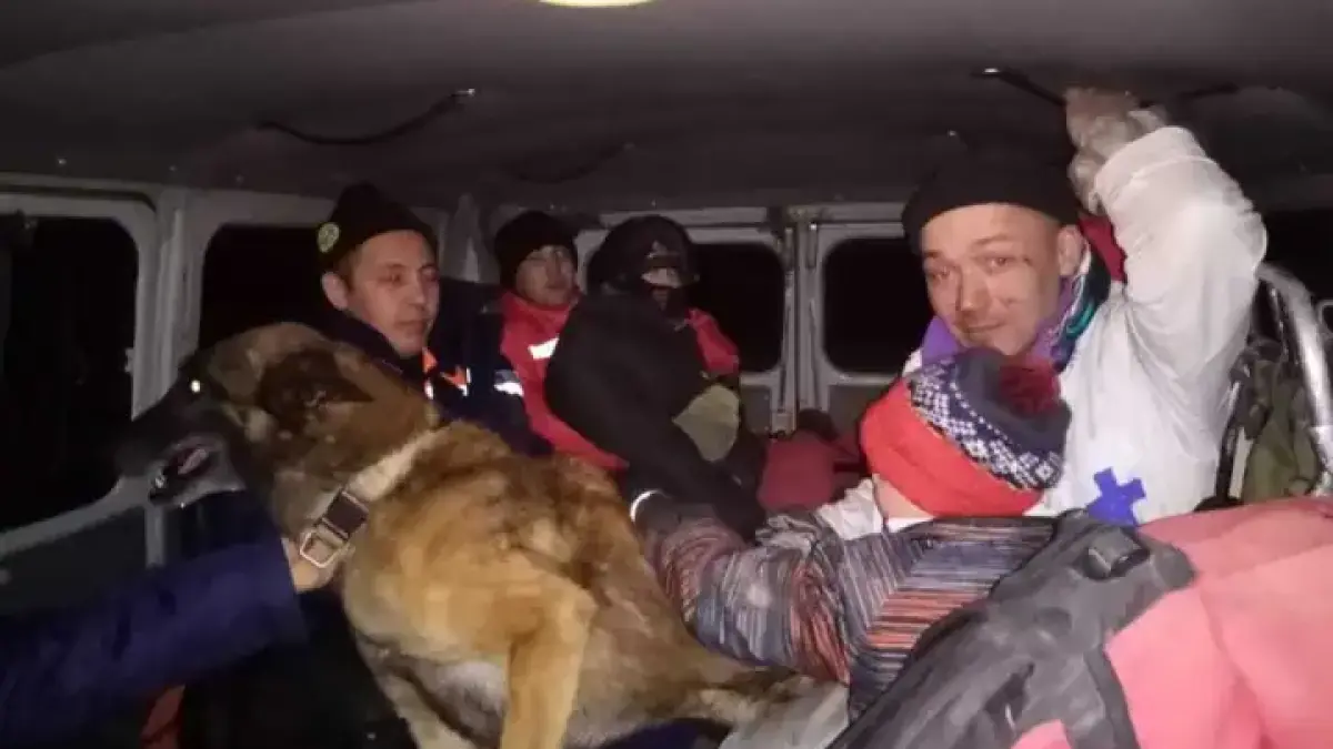 Мужчины катали детей на санках в Кок-Жайляу. Все потерялись в горах