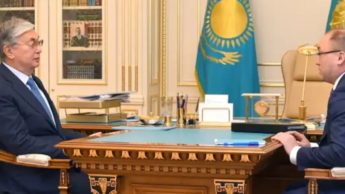 Токаев поручил поддержать казахстанские СМИ