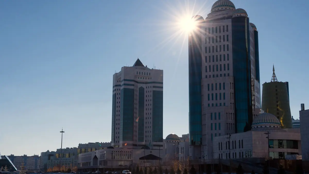 Здания Парламента Казахстана в Астане, 2015 год