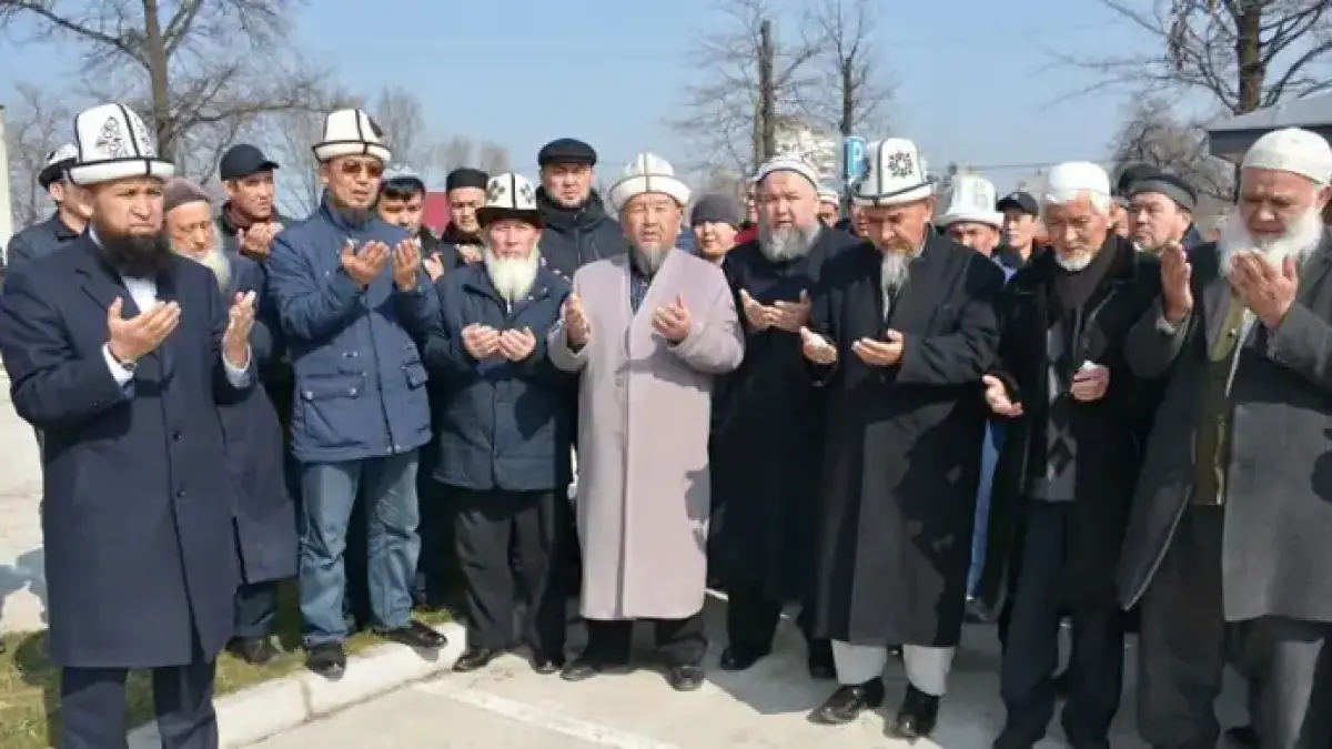 Быки против коронавируса. Кыргызстан отличился обрядом жертвоприношения