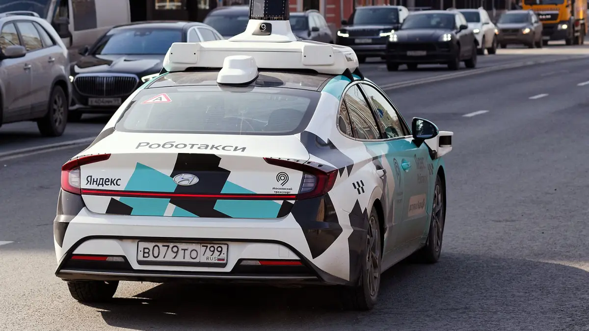 Беспилотный автомобиль «Яндекса» в Москве