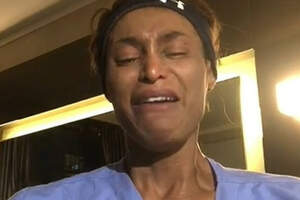 Медсестра записала откровенное видео после смерти пациентов от COVID-19 