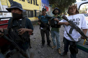 Преступные группы вводили комендантский час в городах Мексики из-за COVID 