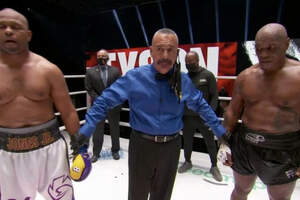 Зрелищный бокс показали Майк Тайсон и Рой Джонс. Видео боя 