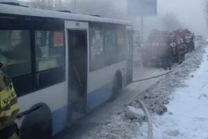 Автобус загорелся в Усть-Каменогорске 