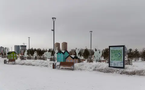 Сквер в Астане зимой, февраль 2019 года