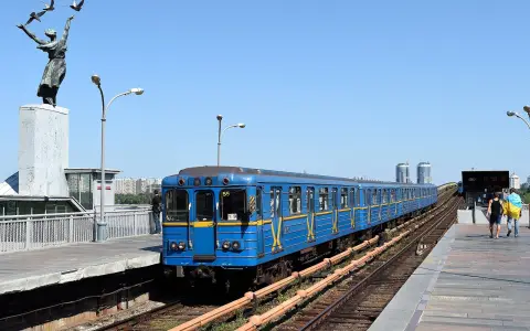 Метро Киева