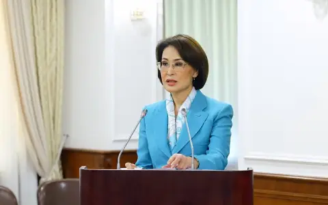 Министр здравоохранения А.Альназарова на заседании правительства, 29 октября 2026 года