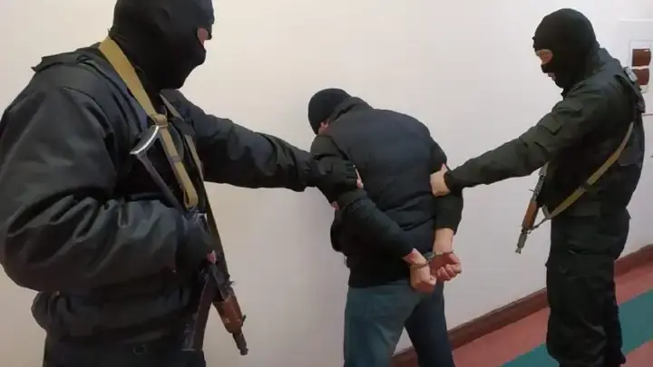Сбежавшего с оружием казахстанского сержанта поймали спецназовцы