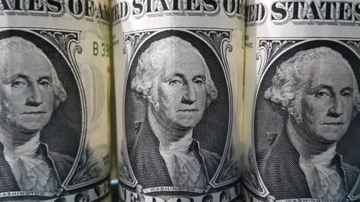 Доллар подорожал до 410 тенге