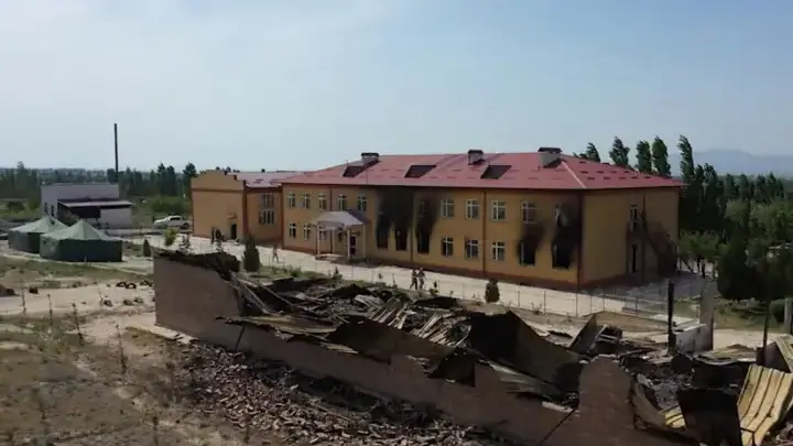 Кыргызское село Максат до и после вооруженного конфликта — видео