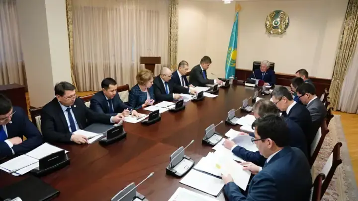 Правительство Казахстана закрыло границу с Китаем