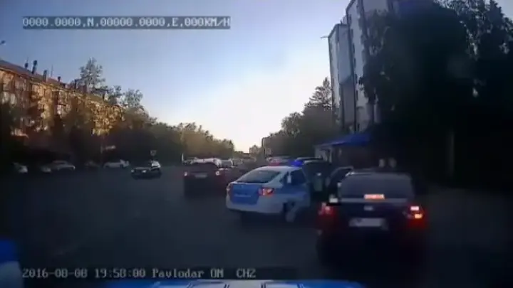 За пьяным водителем устроили погоню в Павлодаре. Видео