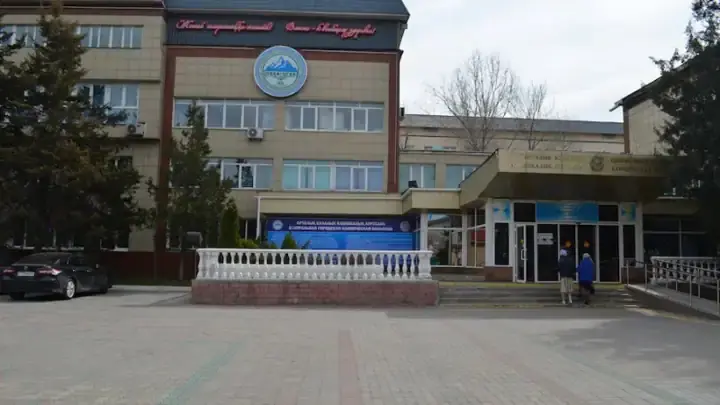 Скандал с медиками в Алматы обрастает новыми подробностями