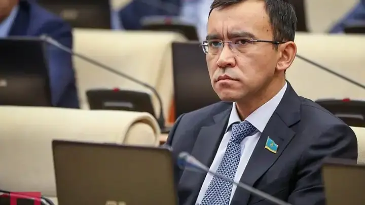 Маулен Ашимбаев стал сенатором вместо Дариги Назарбаевой
