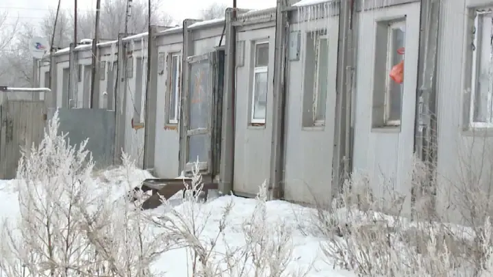 К железным трущобам приговорены 20 семей-жертв бюрократии Казахстана. Видео