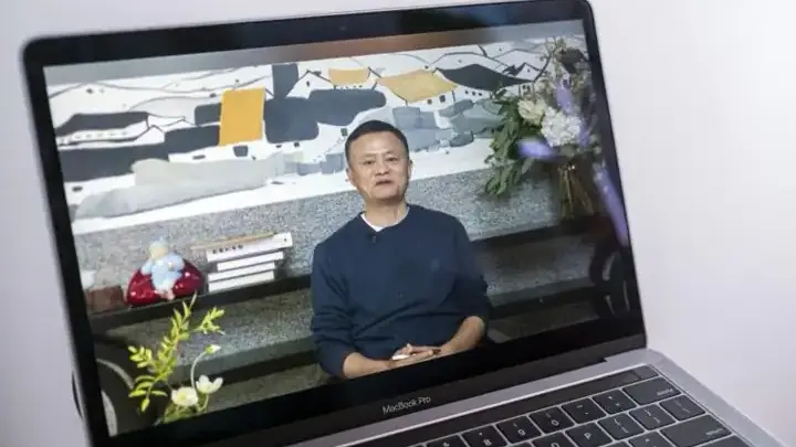 Дерзкий Джек Ма вышел из подполья. Живой. Видео