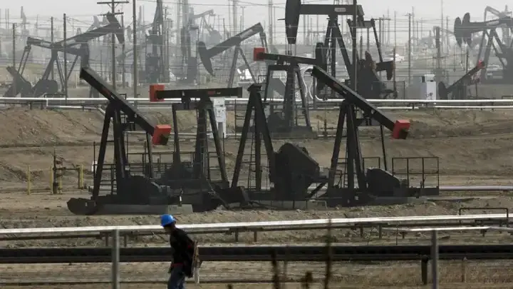Еще три страны включились в нефтяную ценовую войну