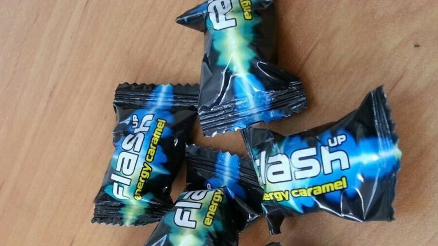 Энергетическими конфетами отравился школьник в Атырау 