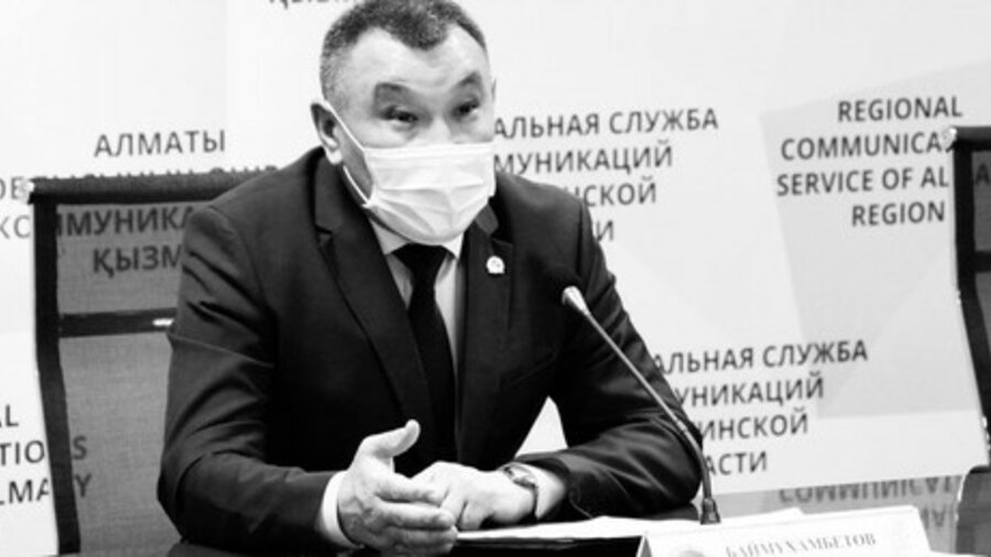 Главный санврач Алматинской области умер от пневмонии 