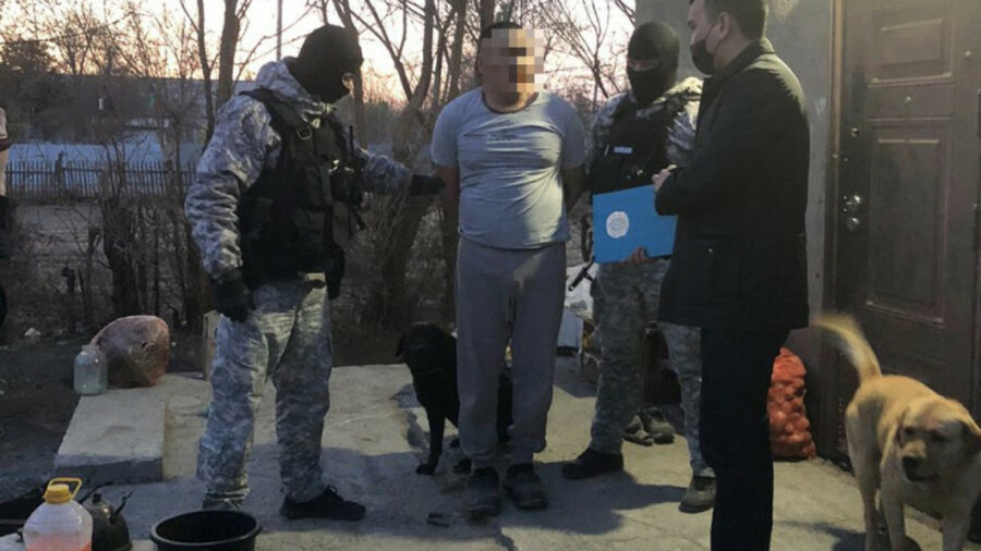 Егерь-оборотень задержан в Алматинской области 