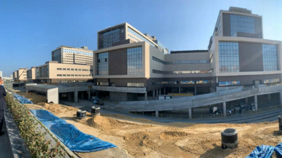 Биртанов объявил курс на строительство новых больниц в Казахстане 