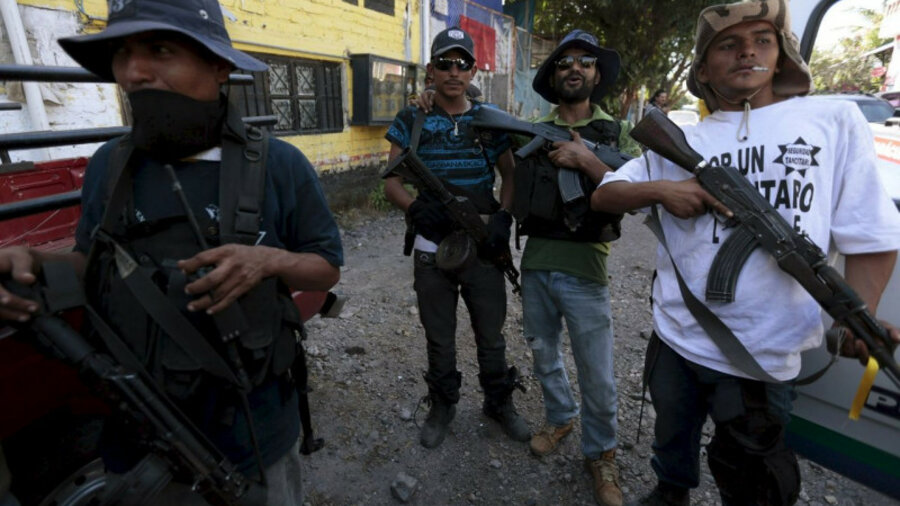 Преступные группы вводили комендантский час в городах Мексики из-за COVID 