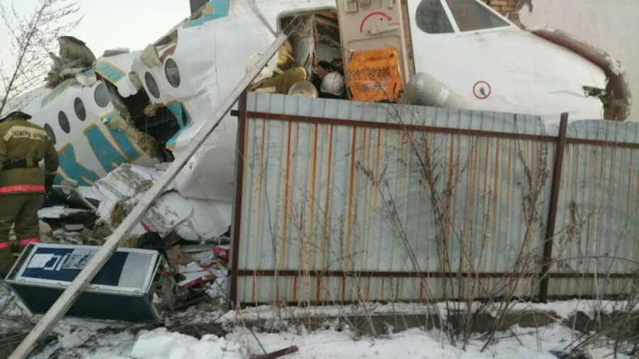 Крушение самолета под Алматы: стали известны имена погибших пассажиров 
