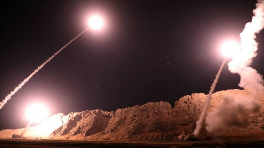 Иран запустил ракеты по авиабазе США в Ираке. Подробности 