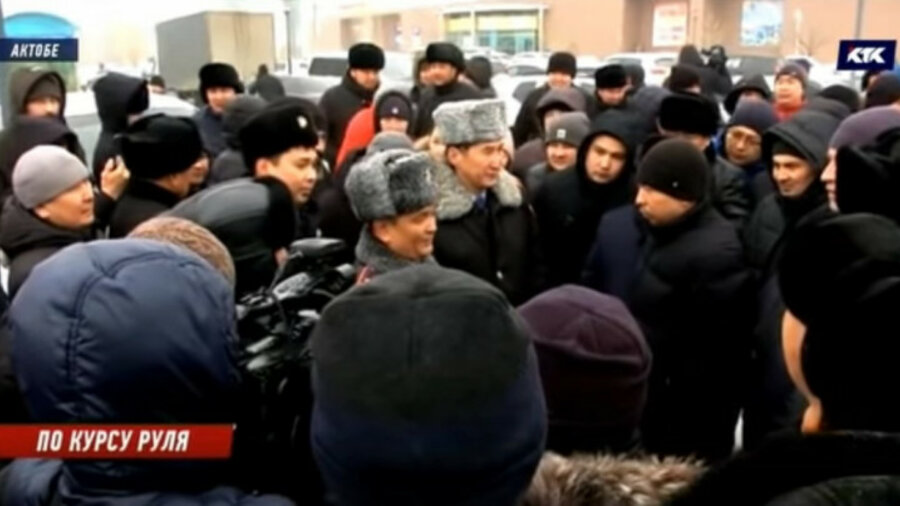 Актобе, Актау, Жанаозен: митинги возмущенных владельцев авто с иностранными номерами вспыхнули в Казахстане 