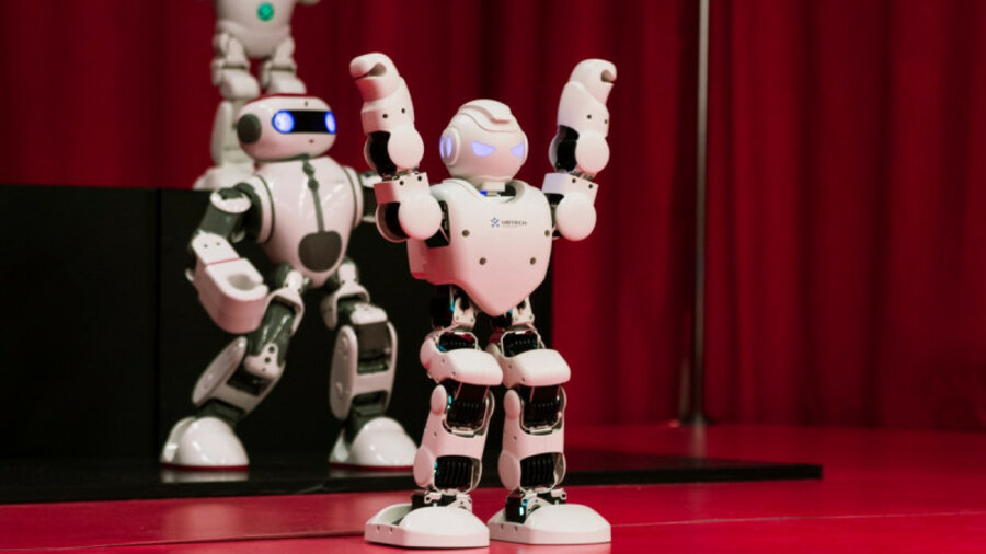Робот-паук, робот-танцор, рыба-робот приедут на фестиваль в Алматы 