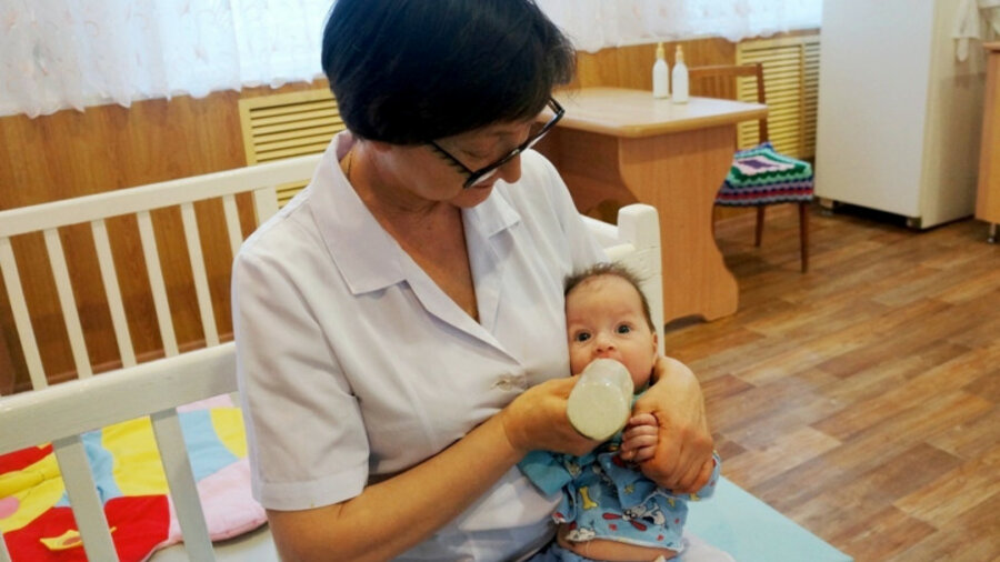 Госпособия малодетным семьям может начать выплачивать Казахстан 