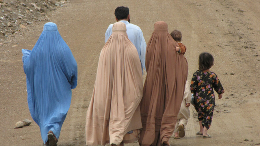 Секс-рабство и пытки ждут афганских женщин при «Талибане» 